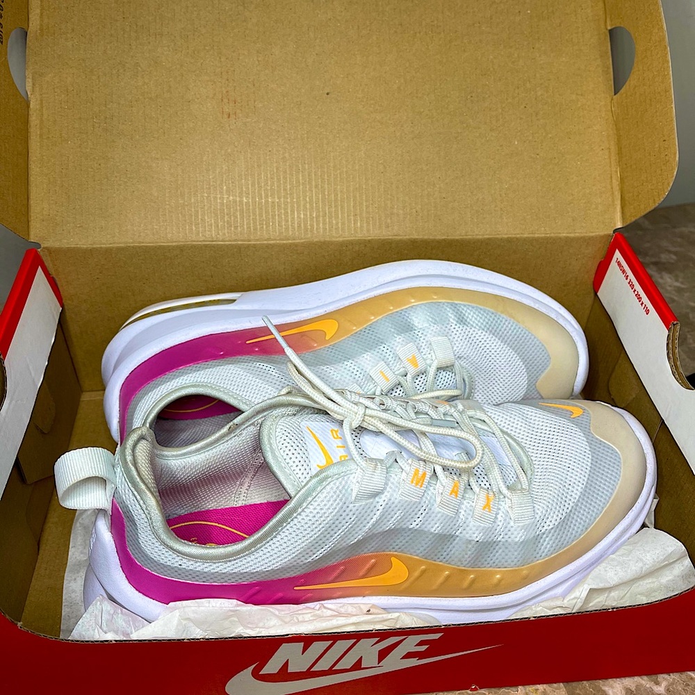 Nike Airmax Axis